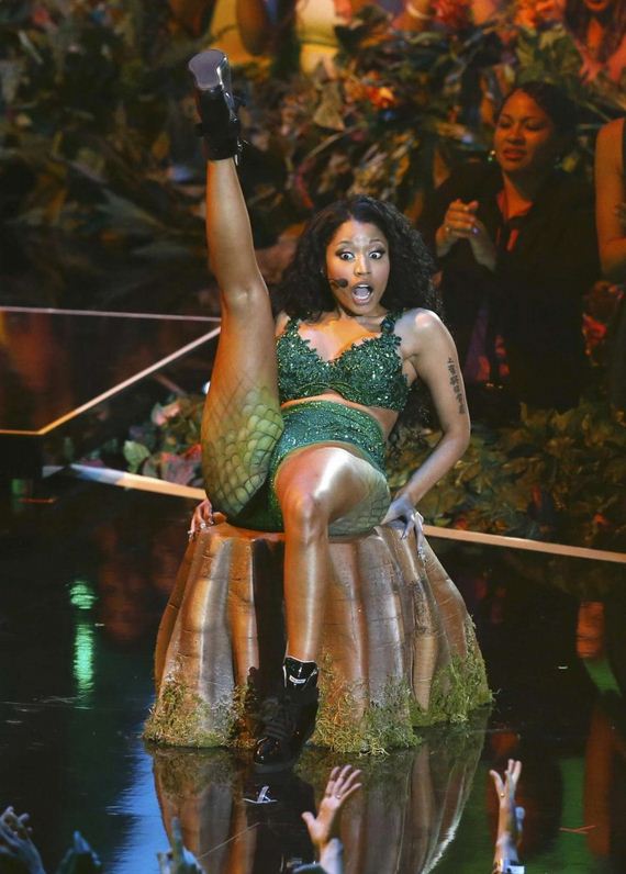 Nicki-Minaj -Performs-at-2014-MTV